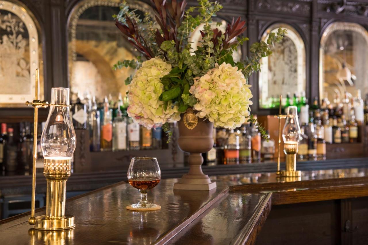 St James Hotel Ред-Уинг Экстерьер фото